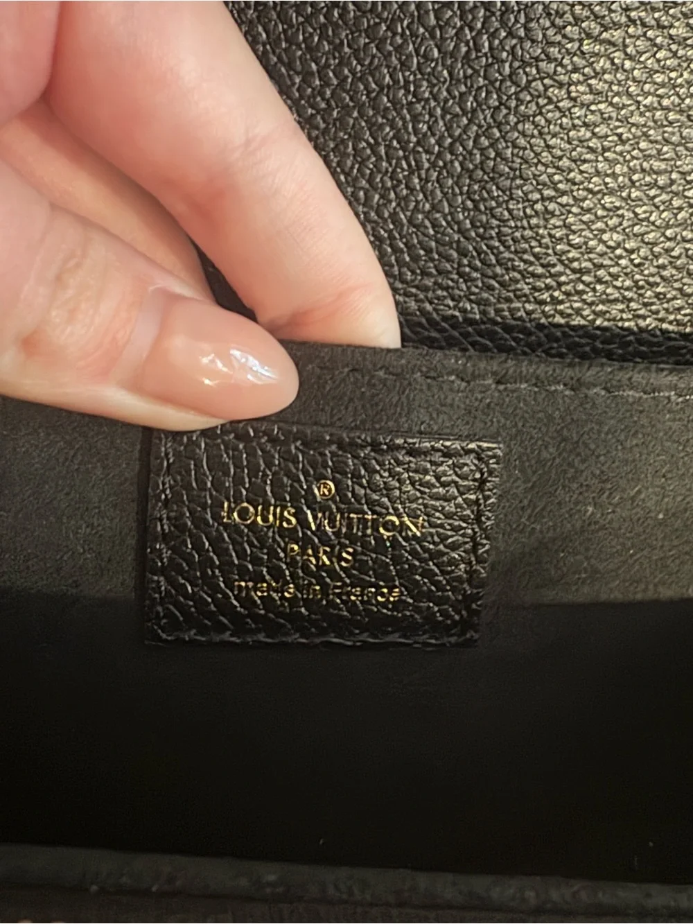 Louis Vuitton compact louis